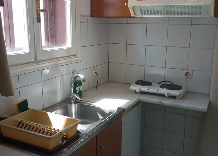 Paradisos Kastellorizou Daire Meyísti