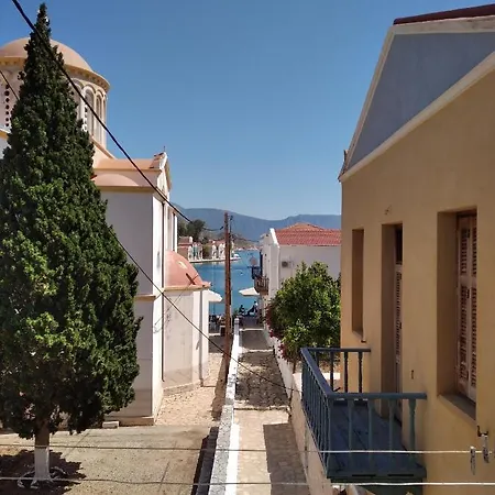 Paradisos Kastellorizou *