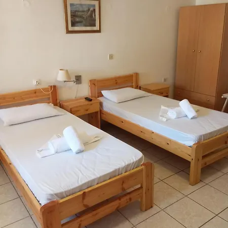 Paradisos Kastellorizou Apartment Meyísti