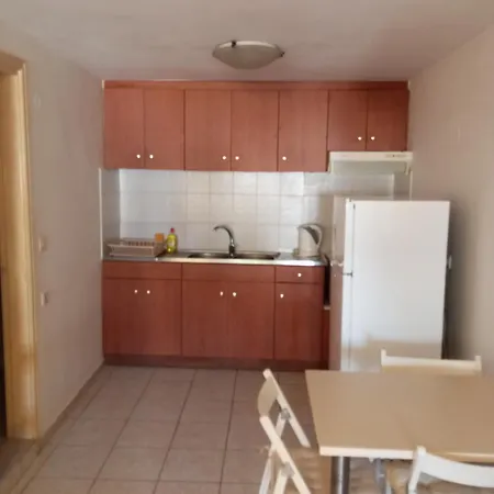 Paradisos Kastellorizou Megisti