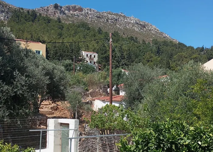 Paradisos Kastellorizou * Μεγίστη